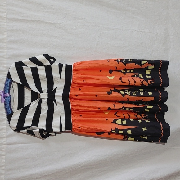 Halloween Dress - Picture 1 of 9
